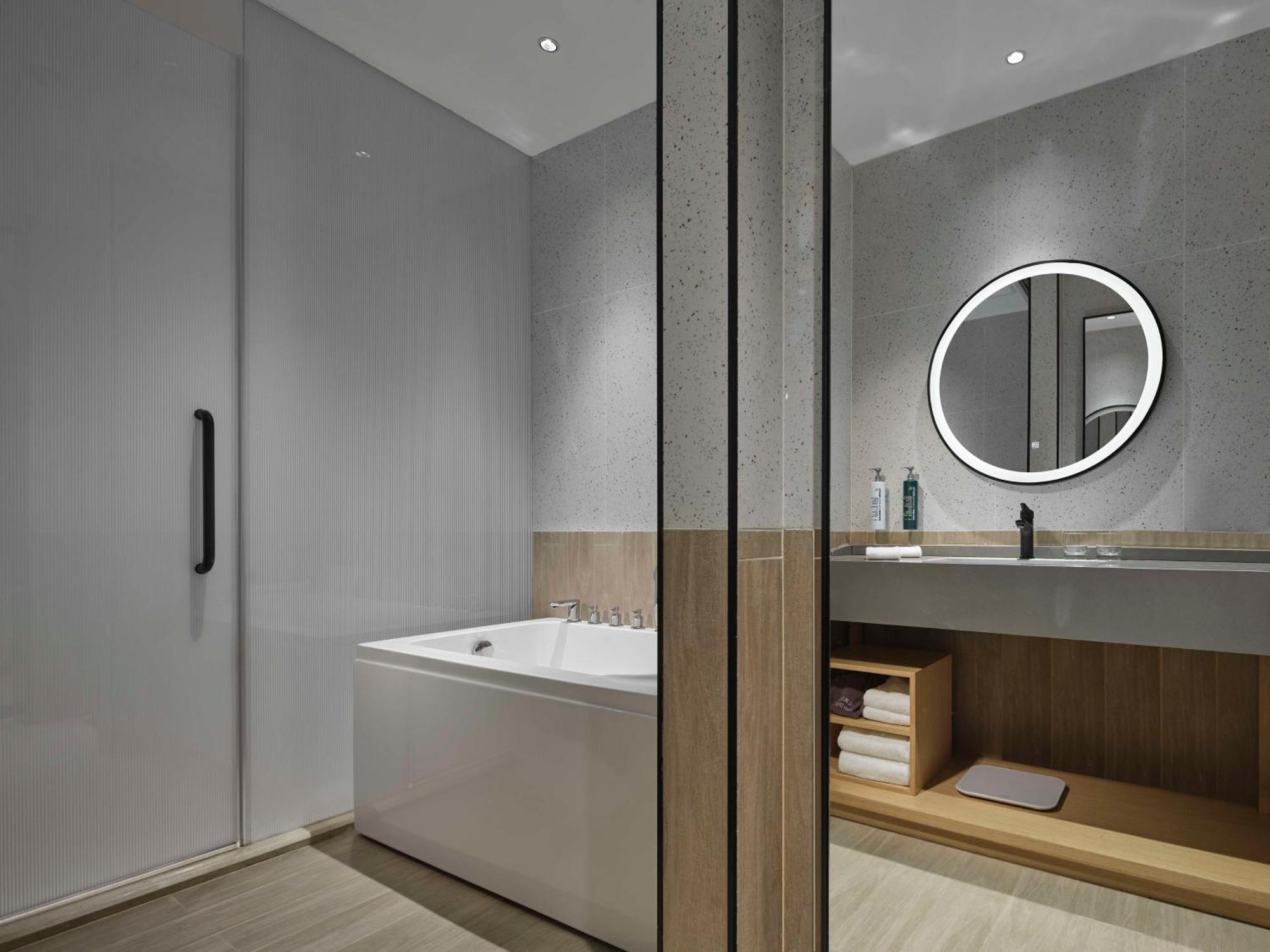 Hilton Garden Inn Tianjin Huayuan Exterior photo