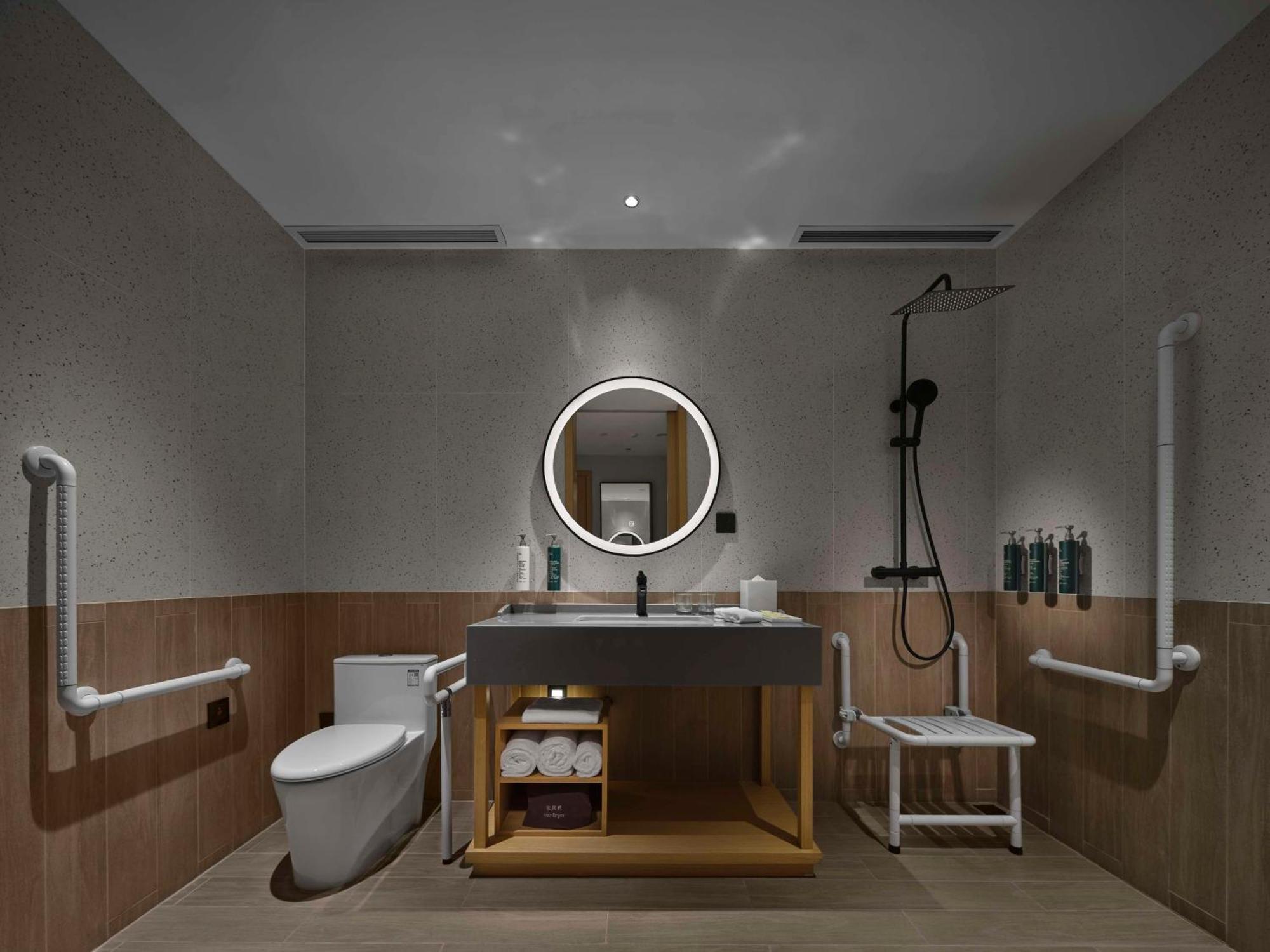 Hilton Garden Inn Tianjin Huayuan Exterior photo
