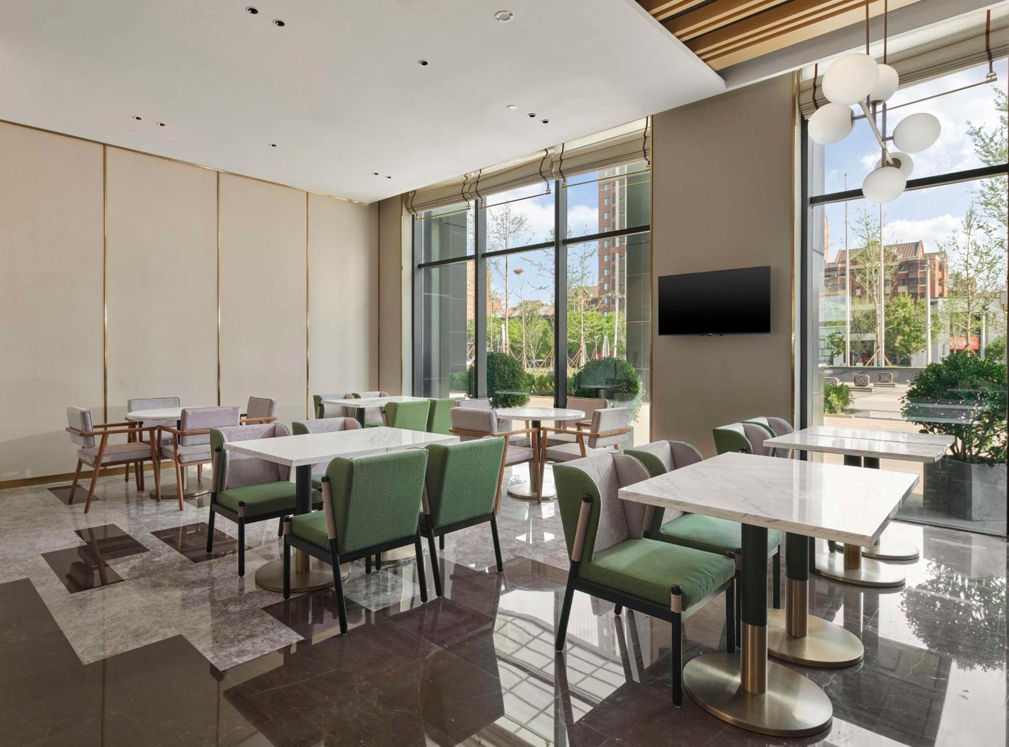 Hilton Garden Inn Tianjin Huayuan Exterior photo